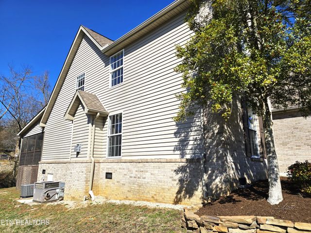 10237 Canton Place Lane, Knoxville, TN 37922