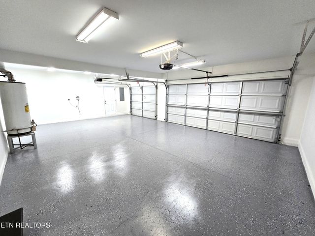 10237 Canton Place Lane, Knoxville, TN 37922