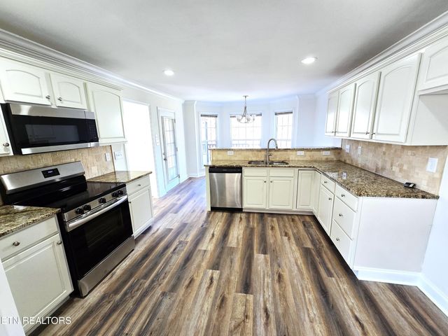10237 Canton Place Lane, Knoxville, TN 37922