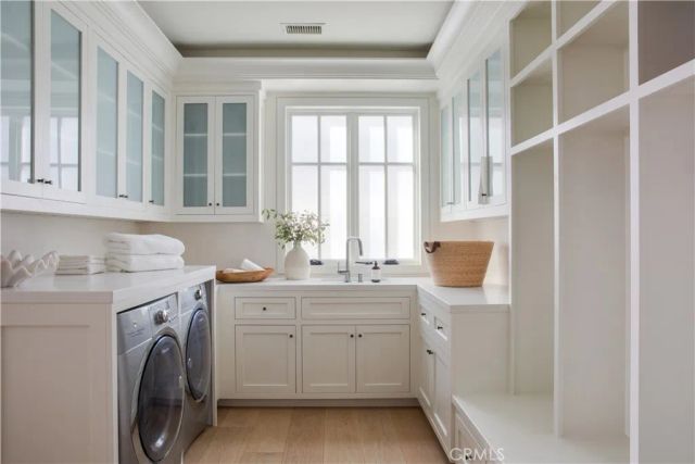 1962 Port Cardiff, Newport Beach, CA 92660