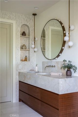 1962 Port Cardiff, Newport Beach, CA 92660