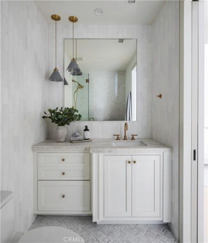 1962 Port Cardiff, Newport Beach, CA 92660