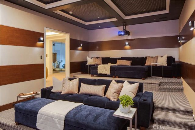 1962 Port Cardiff, Newport Beach, CA 92660