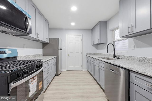 2420 FEDERAL ST, Philadelphia, PA 19146