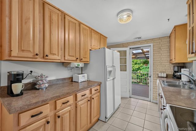 311 Sprout Brook Road, Garrison, NY 10524