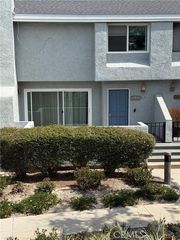 26415 Waterford Circle, Lake Forest (el Toro), CA 92630