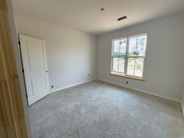 1049 Creekwood Cir, Bauxite, AR 72011