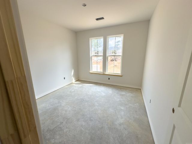 1049 Creekwood Cir, Bauxite, AR 72011