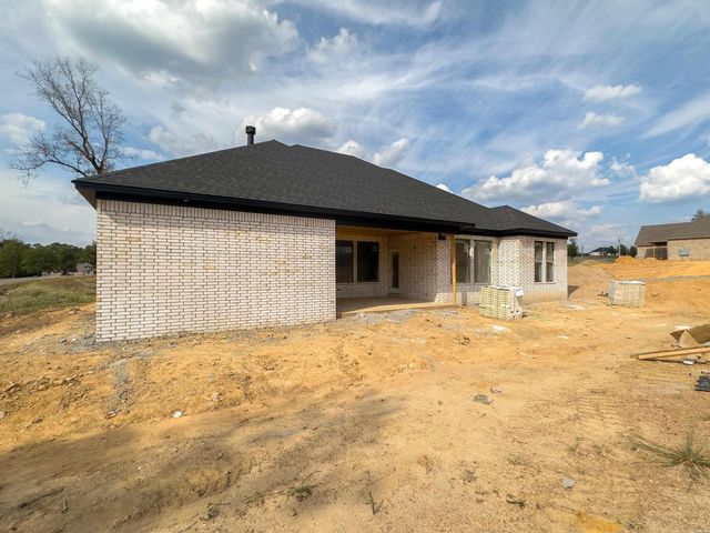 1049 Creekwood Cir, Bauxite, AR 72011