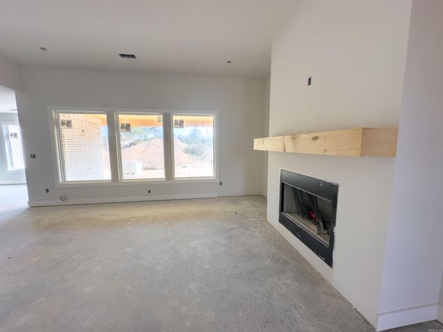 1049 Creekwood Cir, Bauxite, AR 72011
