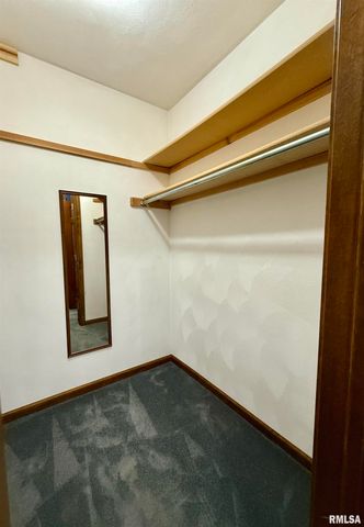 107 OAKVIEW Drive, Knoxville, IL 61448