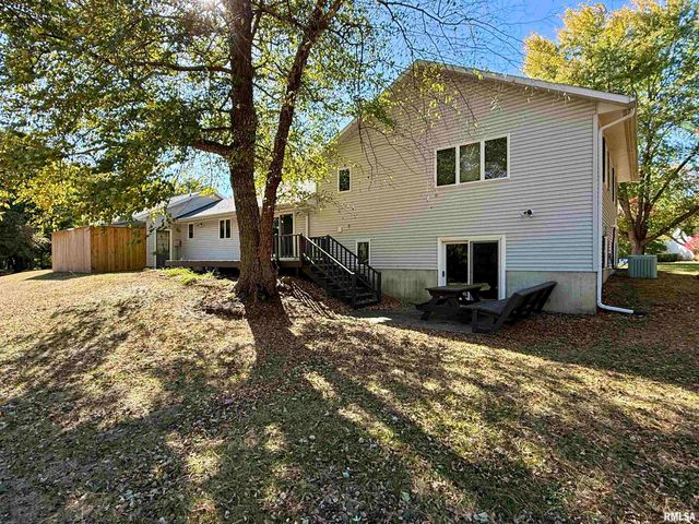 107 OAKVIEW Drive, Knoxville, IL 61448