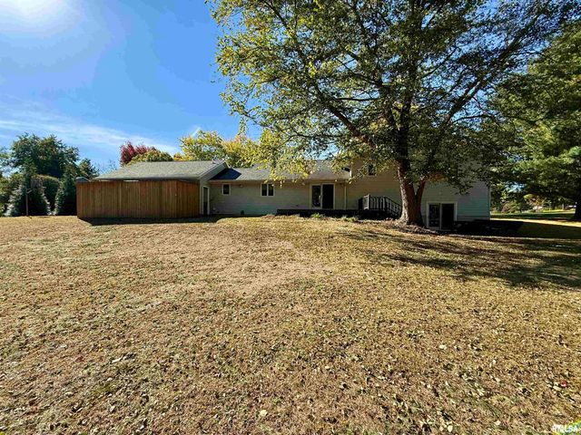 107 OAKVIEW Drive, Knoxville, IL 61448