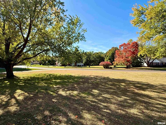 107 OAKVIEW Drive, Knoxville, IL 61448