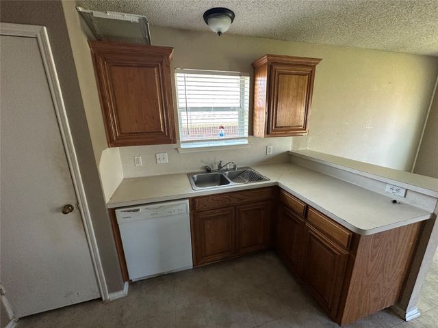 1814 Cancun Drive, Mansfield, TX 76063