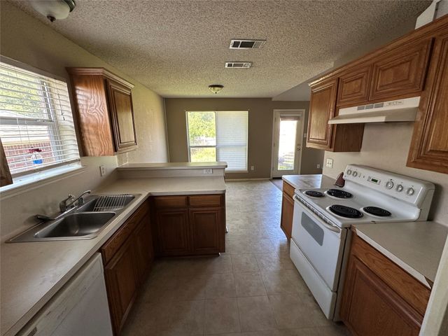 1814 Cancun Drive, Mansfield, TX 76063
