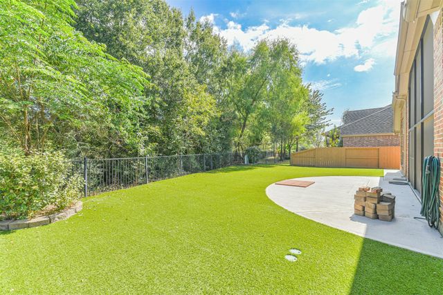 1735 Wickham Reach Drive, Spring, TX 77386
