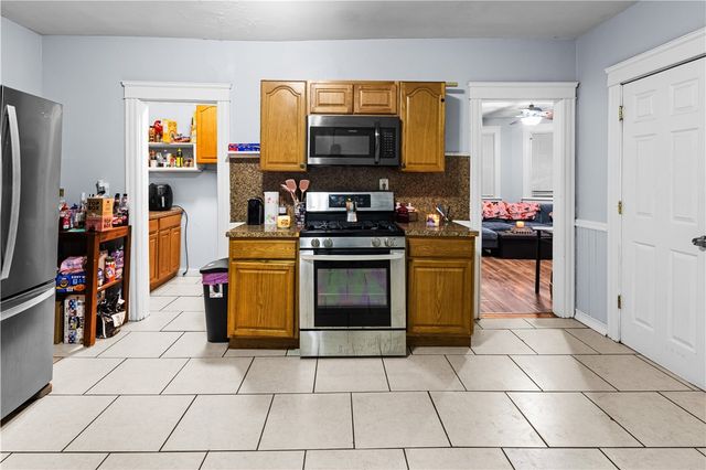 22 Suffolk Street, Providence, RI 02907