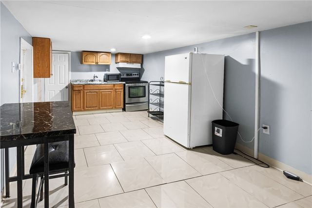 22 Suffolk Street, Providence, RI 02907