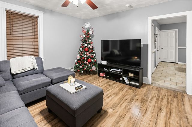 22 Suffolk Street, Providence, RI 02907