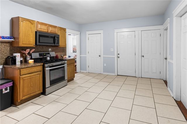 22 Suffolk Street, Providence, RI 02907