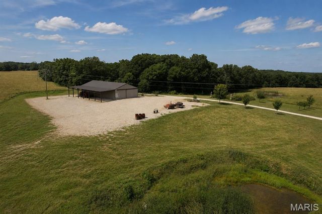 22221 Macedonia Church Road, Warrenton, MO 63383