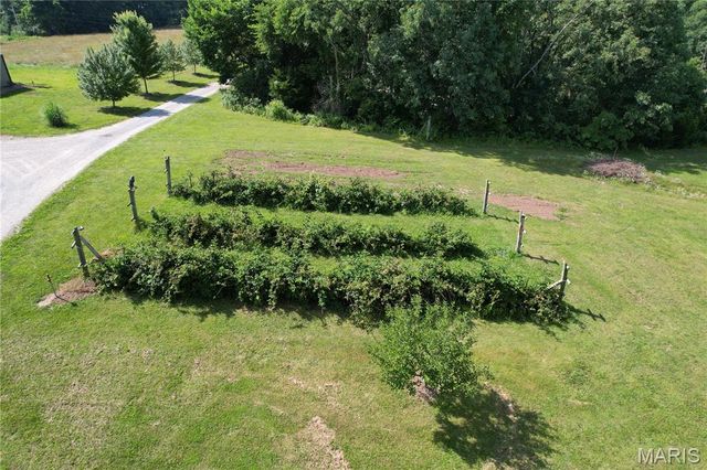 22221 Macedonia Church Road, Warrenton, MO 63383