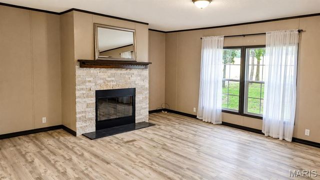 22221 Macedonia Church Road, Warrenton, MO 63383