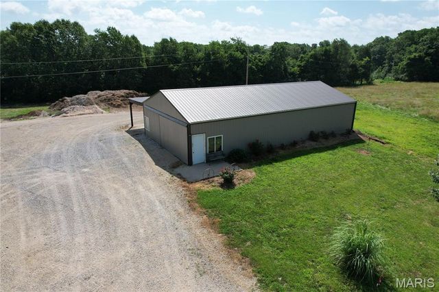 22221 Macedonia Church Road, Warrenton, MO 63383