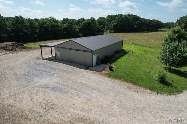 22221 Macedonia Church Road, Warrenton, MO 63383