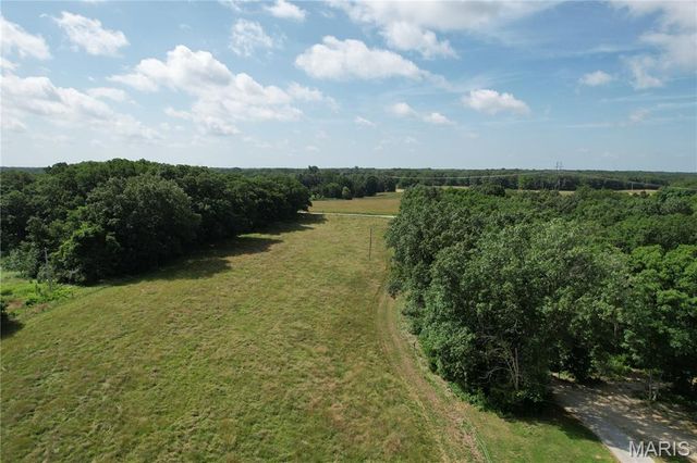 22221 Macedonia Church Road, Warrenton, MO 63383