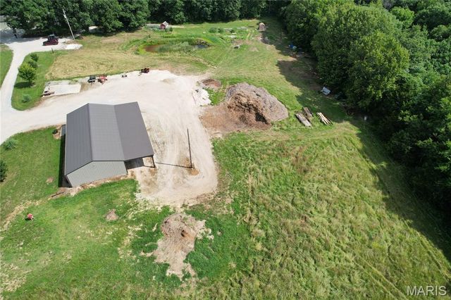 22221 Macedonia Church Road, Warrenton, MO 63383