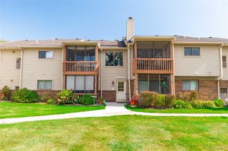 10241 Nancys Boulevard 56, Grosse Ile Township, MI 48138