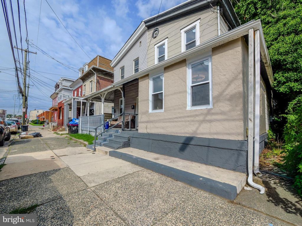 111 S 5TH ST, DARBY, PA 19023 — photo 2