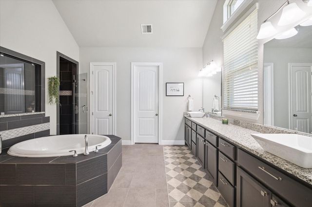 7415 Tudor Heights Lane, Spring, TX 77379