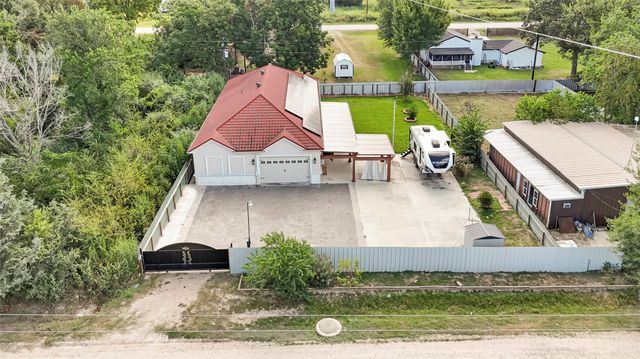 509 Joan Of Arc Drive, Hempstead, TX 77445