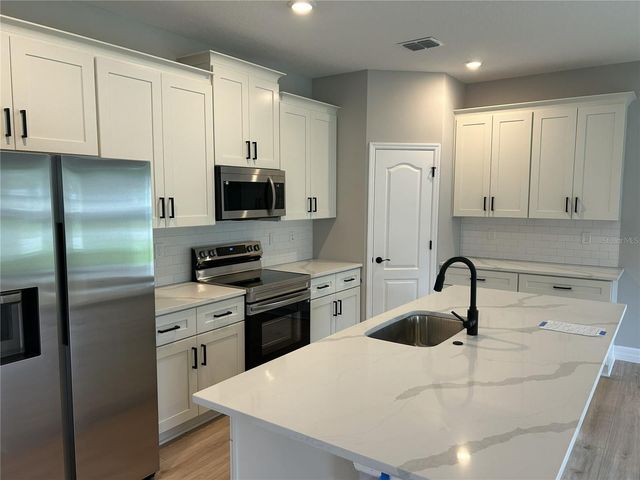 13012 ROBIN AVENUE, Brooksville, FL 34614