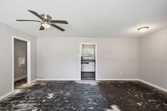 710 Canary Circle, Pasadena, TX 77502