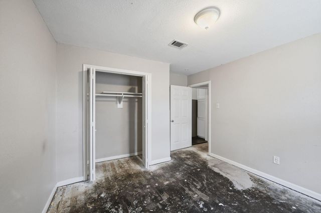 710 Canary Circle, Pasadena, TX 77502