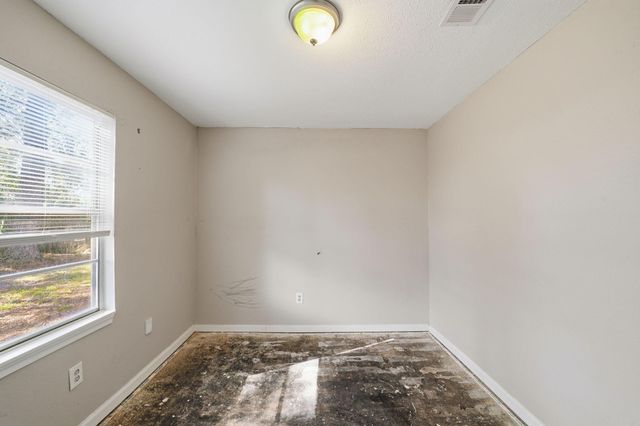 710 Canary Circle, Pasadena, TX 77502