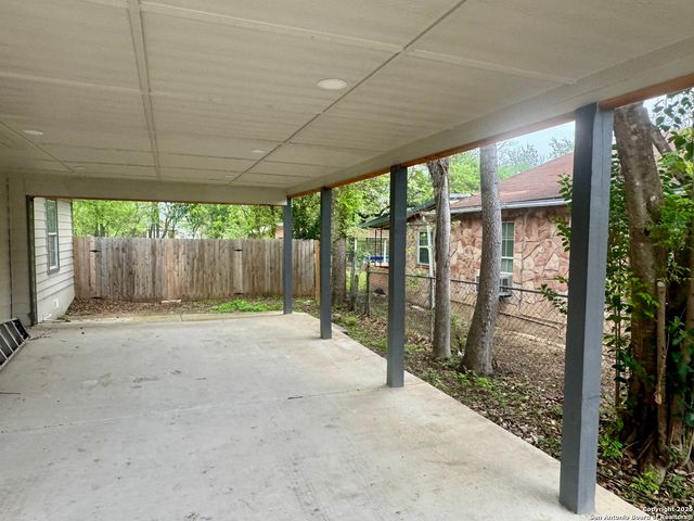531 Cottonwood, San Antonio, TX 78225