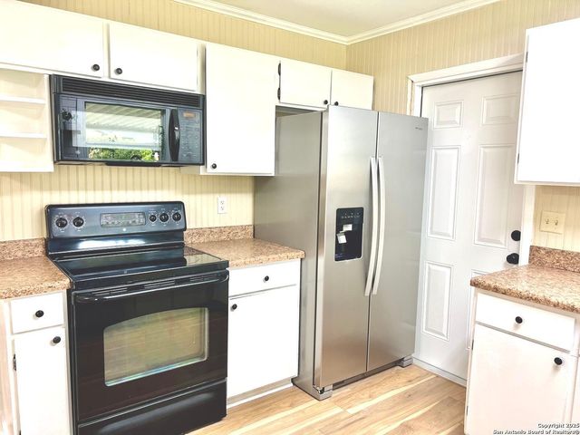 6811 Spring Manor, San Antonio, TX 78249