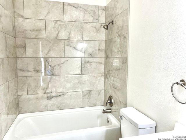 6811 Spring Manor, San Antonio, TX 78249