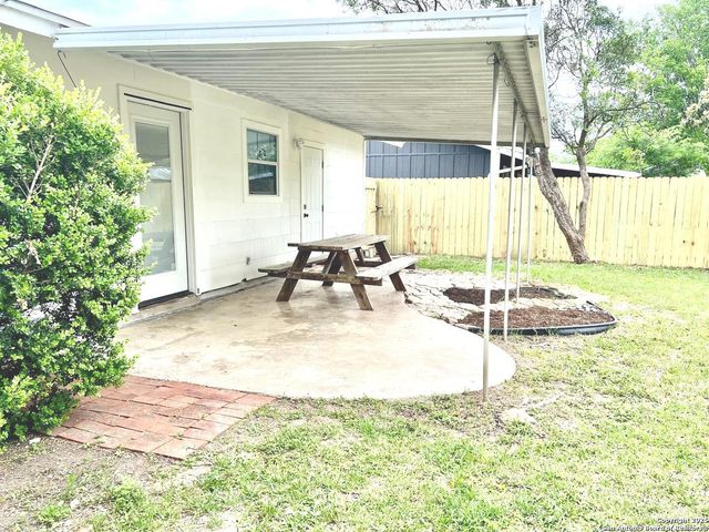 6811 Spring Manor, San Antonio, TX 78249