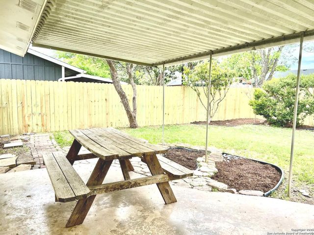 6811 Spring Manor, San Antonio, TX 78249