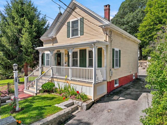 61 Myrtle Ave, Wakefield, MA 01880