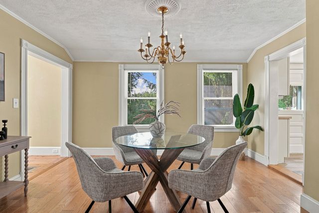 61 Myrtle Ave, Wakefield, MA 01880