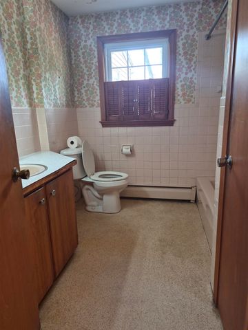 9 Moe Street, Nashua, NH 03062