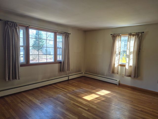 9 Moe Street, Nashua, NH 03062