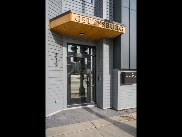 5528 W Gettysburg Street 1, Chicago, IL 60630